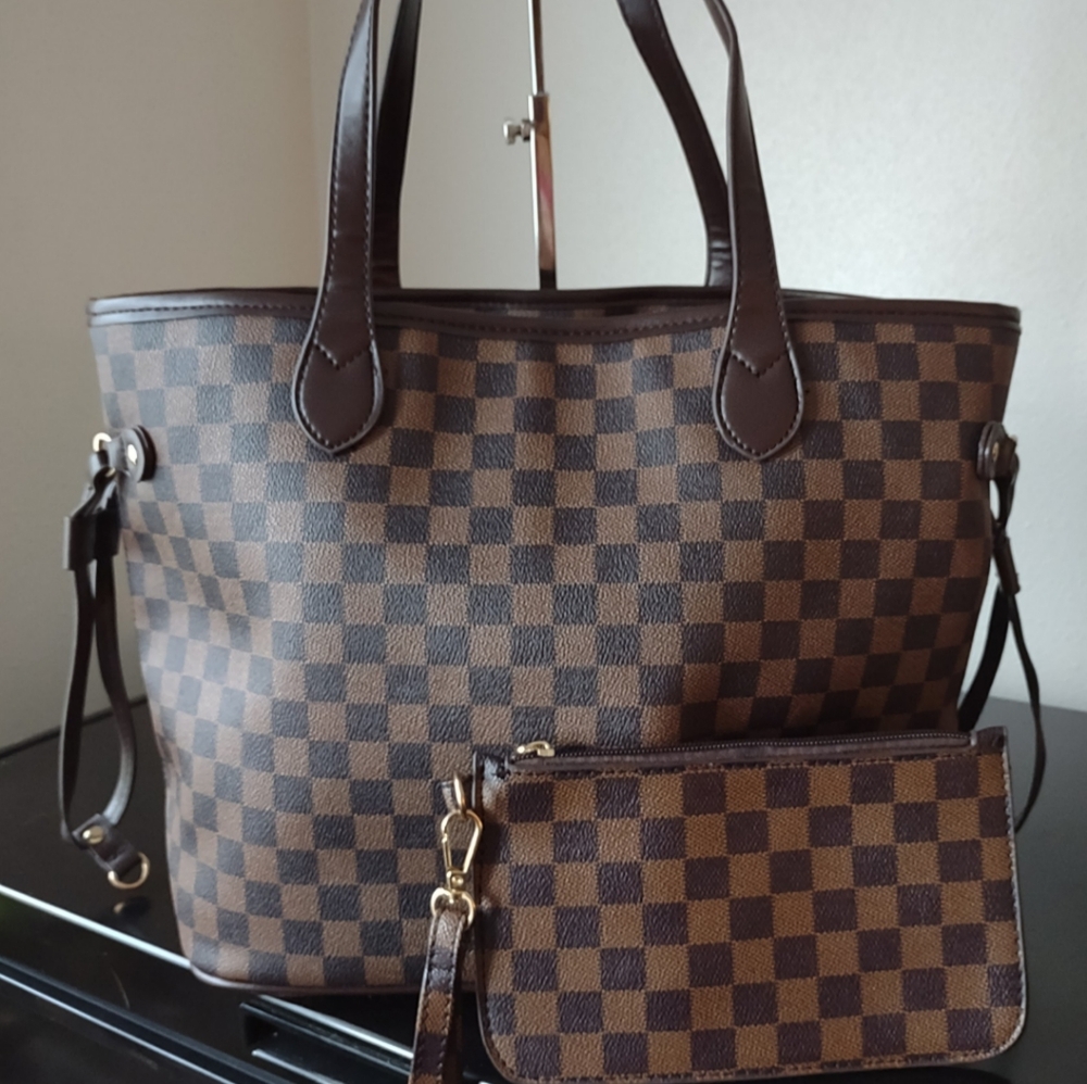 Checkered brown bag